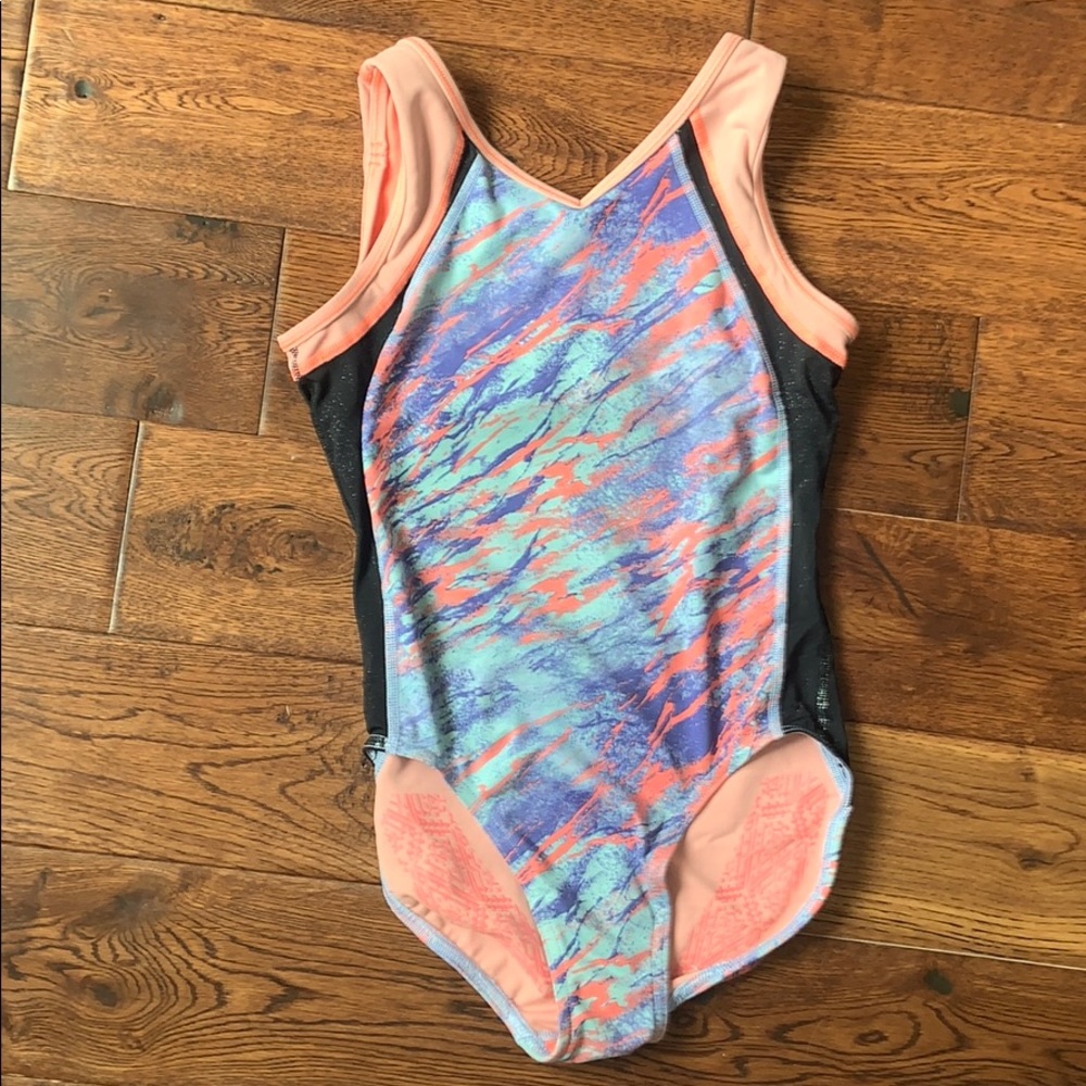 Cute Ivivva gymnastics leo!💗🤍